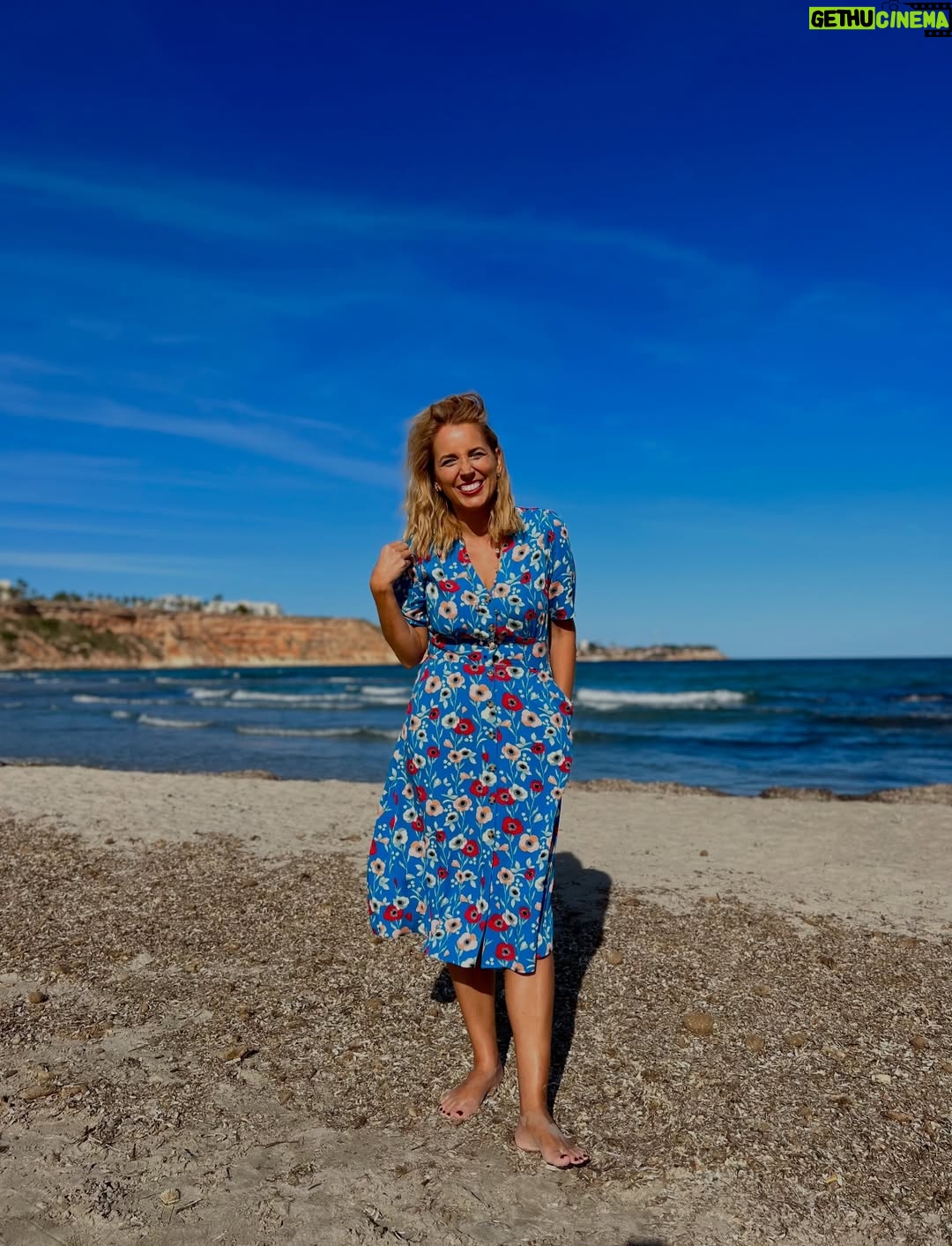 Jasmine Harman - 6.7K Likes - I’ve got a @channel4 treble this week! 🩷🥰 3 classic episodes of @aplaceinthesunofficial Monday, Wednesday & Friday! 🎉

Monday: Angie & Alan 📍Orihuela Costa 💰 60k

Wednesday: Bev & Errol 📍Mar Menor 💰 65k

Friday: Jill & Ronnie 📍Languedoc-Roussillon 💰 250k 

Let me know what you thought of all these options! 🥰

#aplaceinthesun #repeat #channel4 #househunting #newhome #spain #france @freeform_productions