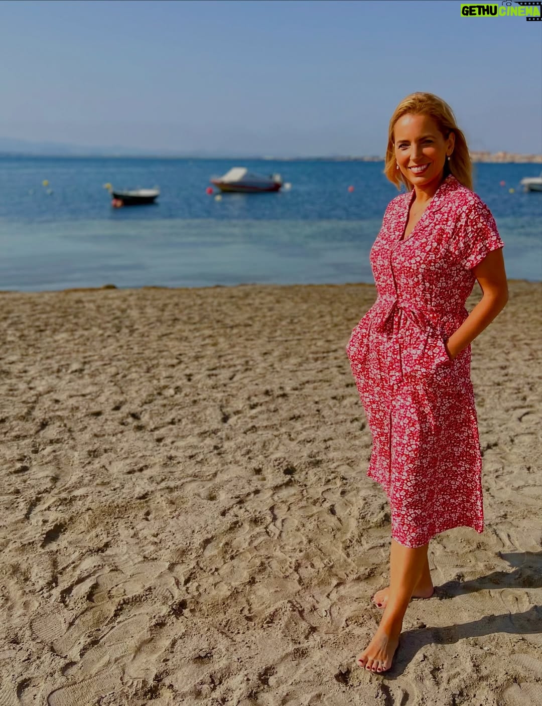 Jasmine Harman - 6.7K Likes - I’ve got a @channel4 treble this week! 🩷🥰 3 classic episodes of @aplaceinthesunofficial Monday, Wednesday & Friday! 🎉

Monday: Angie & Alan 📍Orihuela Costa 💰 60k

Wednesday: Bev & Errol 📍Mar Menor 💰 65k

Friday: Jill & Ronnie 📍Languedoc-Roussillon 💰 250k 

Let me know what you thought of all these options! 🥰

#aplaceinthesun #repeat #channel4 #househunting #newhome #spain #france @freeform_productions