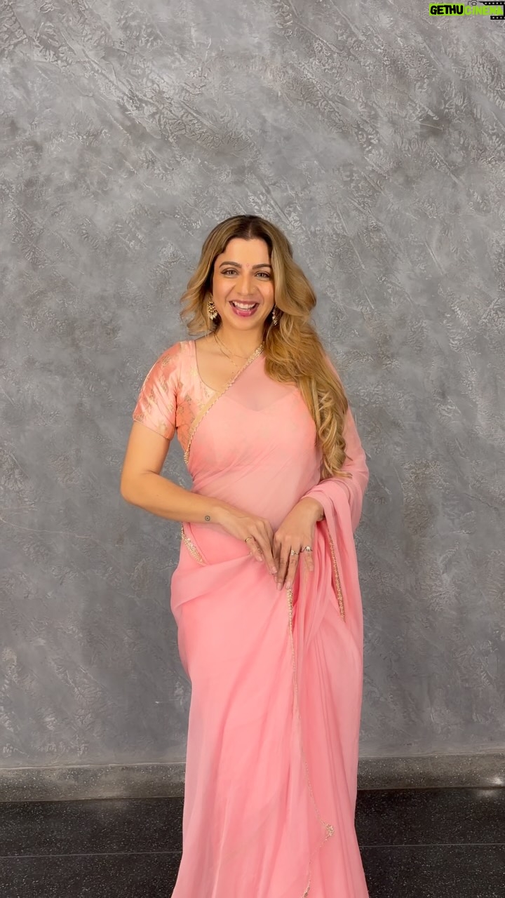 Jasmine Sandlas - 339.6K Likes - The prettiest song I’ve ever sung. Congratulations @shehnaazgill. On my way to watch Ikk Kudi. In theatres now.