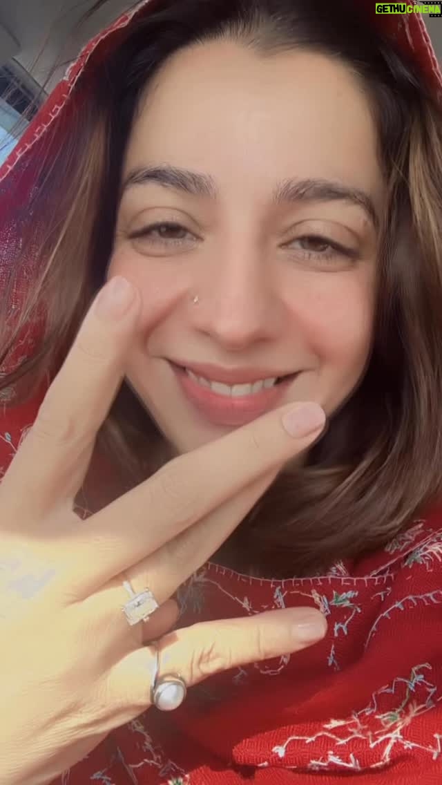 Jasmine Sandlas - 159.2K Likes - West Coast in the house baby. 
Intense & Gulabi Queen are back 🤝