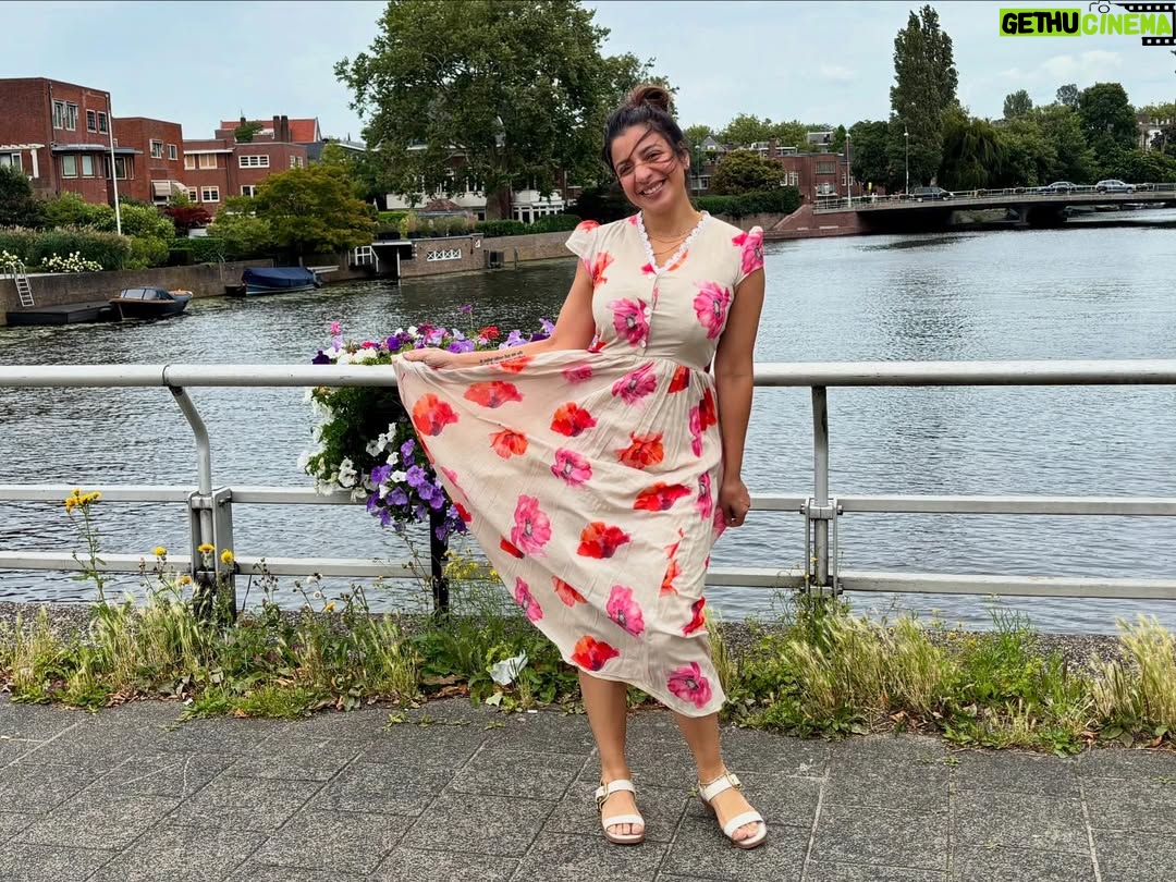 Jasmine Sandlas - 135.1K Likes - Went to Amsterdam. Brought back core memories.