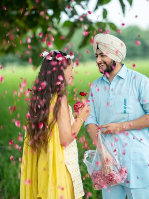 Jaspreet Dyora Instagram - And the Sun said YES to the Moon ☀️🌙💍
@jaspreetkaurdyora x @karangalhotraaa - a forever collab signed by Universe 💕