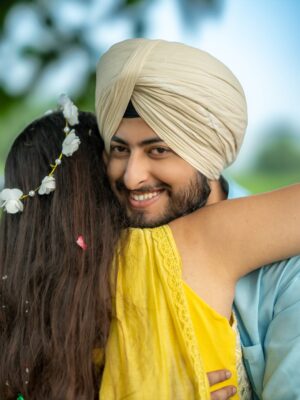 Jaspreet Dyora Instagram - And the Sun said YES to the Moon ☀️🌙💍
@jaspreetkaurdyora x @karangalhotraaa - a forever collab signed by Universe 💕
