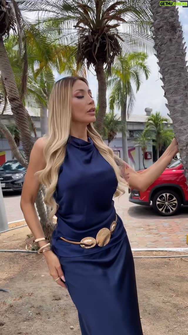 Jasú Montero - 1.4K Likes - Linda noche ❤️

@yurioboutique .