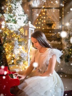 Jazmín Pinedo Instagram - Nada que pedir, todo que agradecer.
Feliz Navidad! 🙏🏻♥️💫🎄