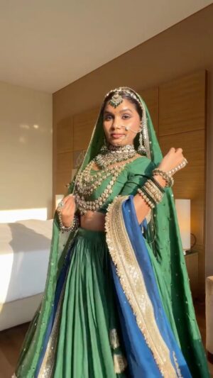 Jeetu Sri Instagram - What would u call this look?
Outfit @__bawrii
#grwm #viral #bridal