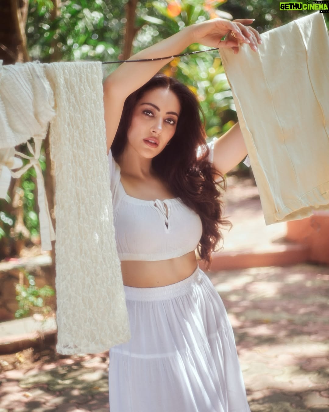 Jeniffer Piccinato - 11.7K Likes - “In my own little world “
🍉🤍
Hair @pendurkar_sush 
Make up @makeupbyhabiba2024 
Stylist @stylistshikhar 
Photo @saurabh_sonkar 
Location @backstage_mumbai