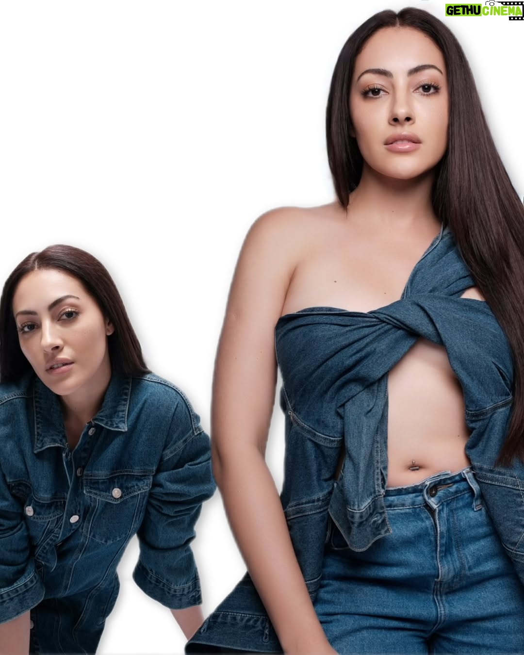 Jeniffer Piccinato - 7.2K Likes - got some #goodjeans  literally 👖🇧🇷
.
.
.
Photo by @enchill_photography