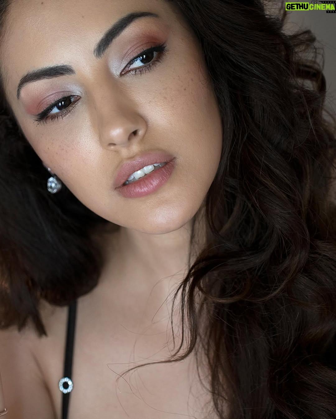 Jeniffer Piccinato - 11.6K Likes - 🌘
.
.
.
Photo @nataliaarantseva mua @senyamua