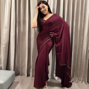 Jeniffer Piccinato Instagram - 🍷
Saree look for Zebra film promotion at Vijaywada 
Styled by @aswinimulpury 
designer @archithanarayanamofficial