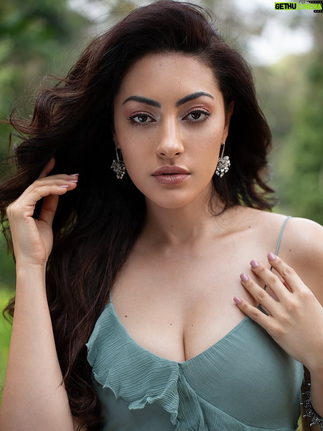 Jeniffer Piccinato - 9.2K Likes - lostfiles.png/jpeg
.
.
.
Dream team 
photo @nataliaarantseva
 mua @senyamua
 accessories @amrapalijewels