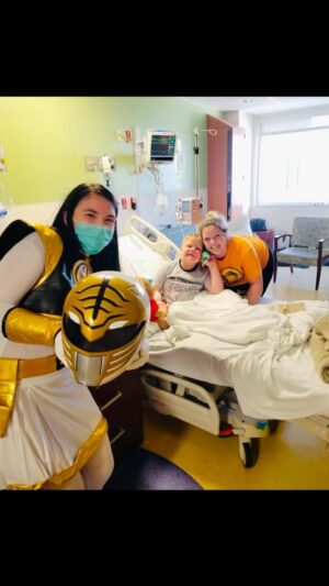 Jenna Frank Instagram - A truly powerful moment—bringing light, love, and courage to the kids at Methodist Children’s Hospital in San Antonio. This day will forever hold a place in my heart and has truly changed my life.

A special thank you to Methodist Children’s Hospital of San Antonio, the incredible staff, nurses, Bri, and Tim for making this visit so unforgettable. And to Deacon Rap for the amazing White Ranger accessories—every thoughtful detail made this experience beyond special. 

@lotwhitedragon @powerrangers @jdfffn @deaconrap 

#maketheworldabetterplace #mentalhealthmatters