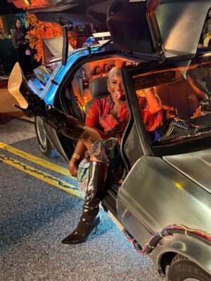 Jerrie Johnson Instagram - Back to the Future 🩶 I’m Locked in 🖇️

Thank you @octarell_again for a beautiful night at @geffenplayhouse And to the amazing TRAILBLAZER @bodycourage, My sister you are so deserving.

#BackToTheFuture #Siren #geffen #geffenplayhouse #TarellLetsPlay 😌 #trailblazer #fyp