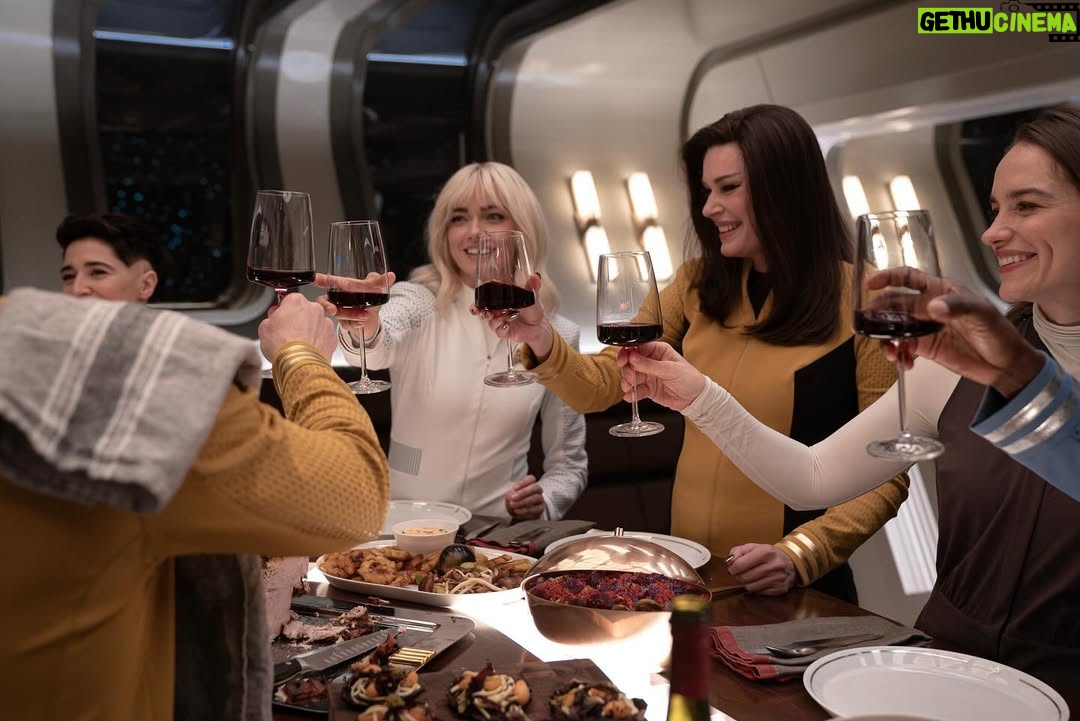 Jess Bush - 7.5K Likes - Episode 6 THE SEHLAT WHO ATE ITS TAIL (my favourite of the season) and episode 7 WHAT IS STARFLEET ❤️🖖🏼 both streaming now on @paramountplus
