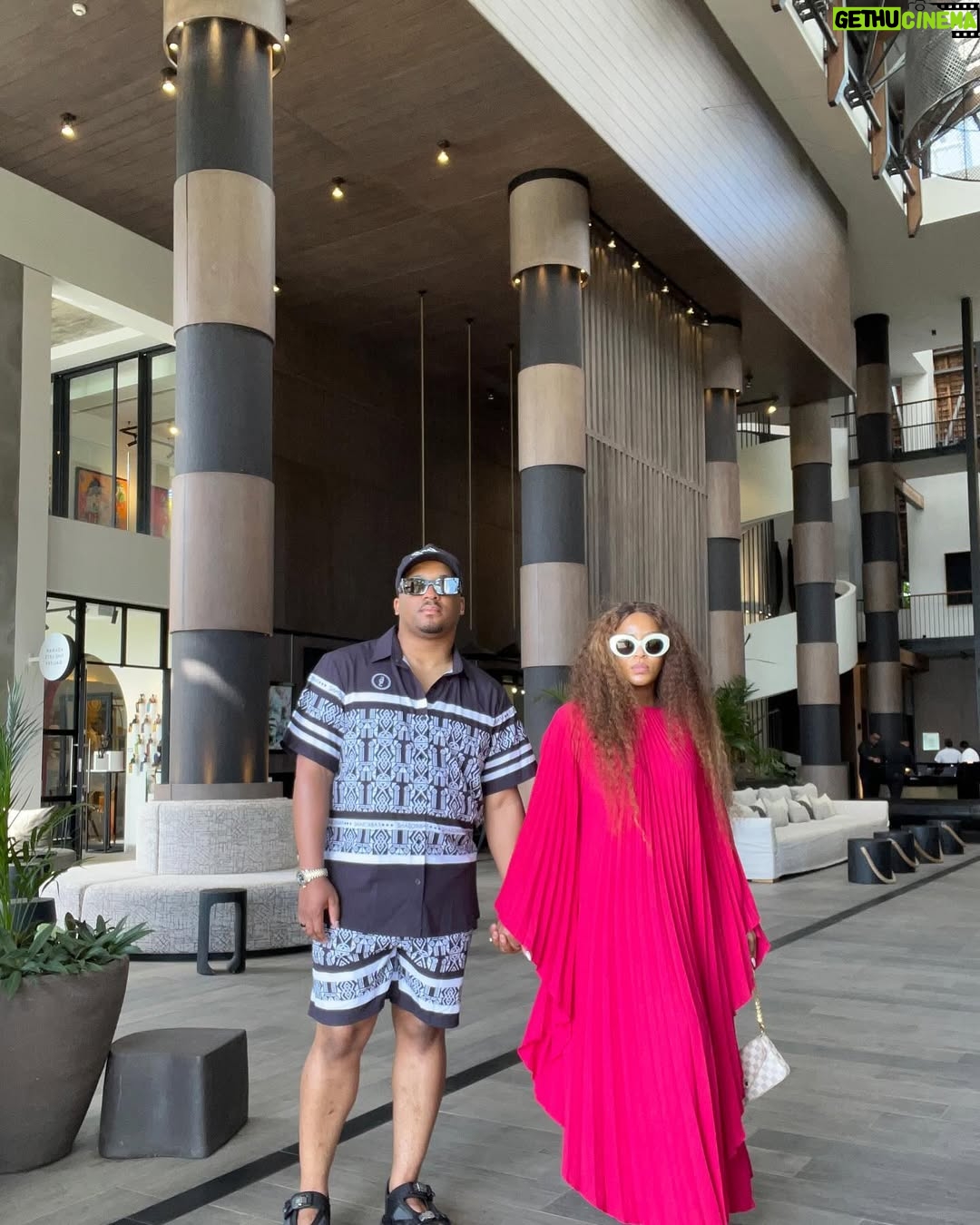 Jessica Nkosi - 92.5K Likes - 🇲🇺 for a bit… ❤️
Umuntu nomyen wakhe… ❤️