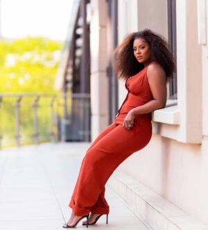 Jessica Nkosi Instagram - 🧡
Two piece: @5th.avefashion
Hair: @thesanhd
