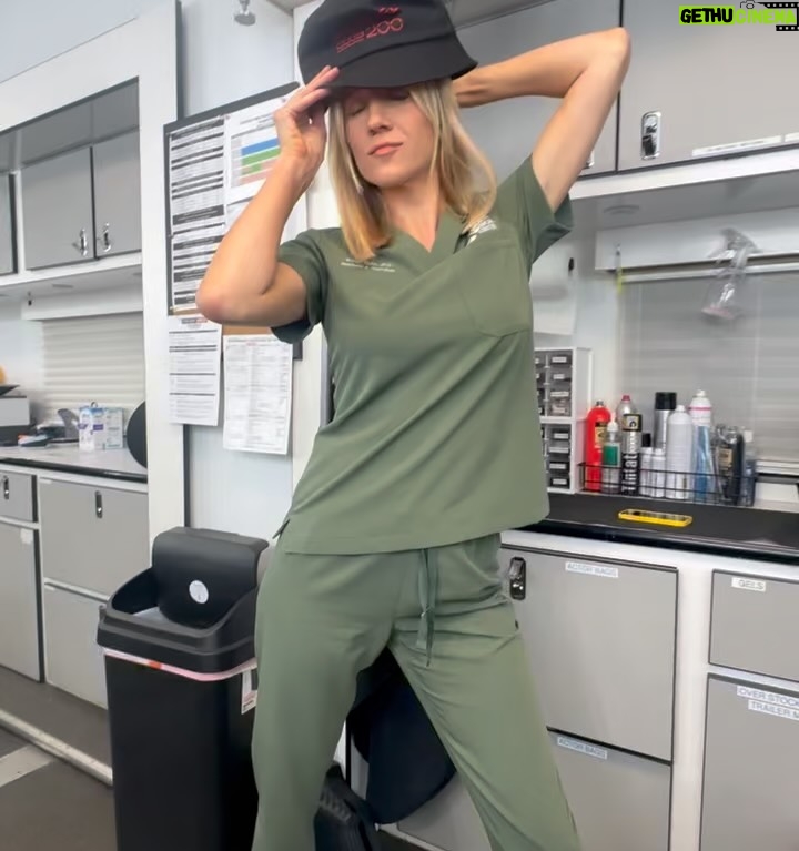 Jessy Schram - 12.1K Likes - In honor of tonight’s fall finale (don’t worry, we’ll be back in a few weeks) here’s a throwback to our 200th episode happiness 🫶 #ChicagoMed #OneChicago