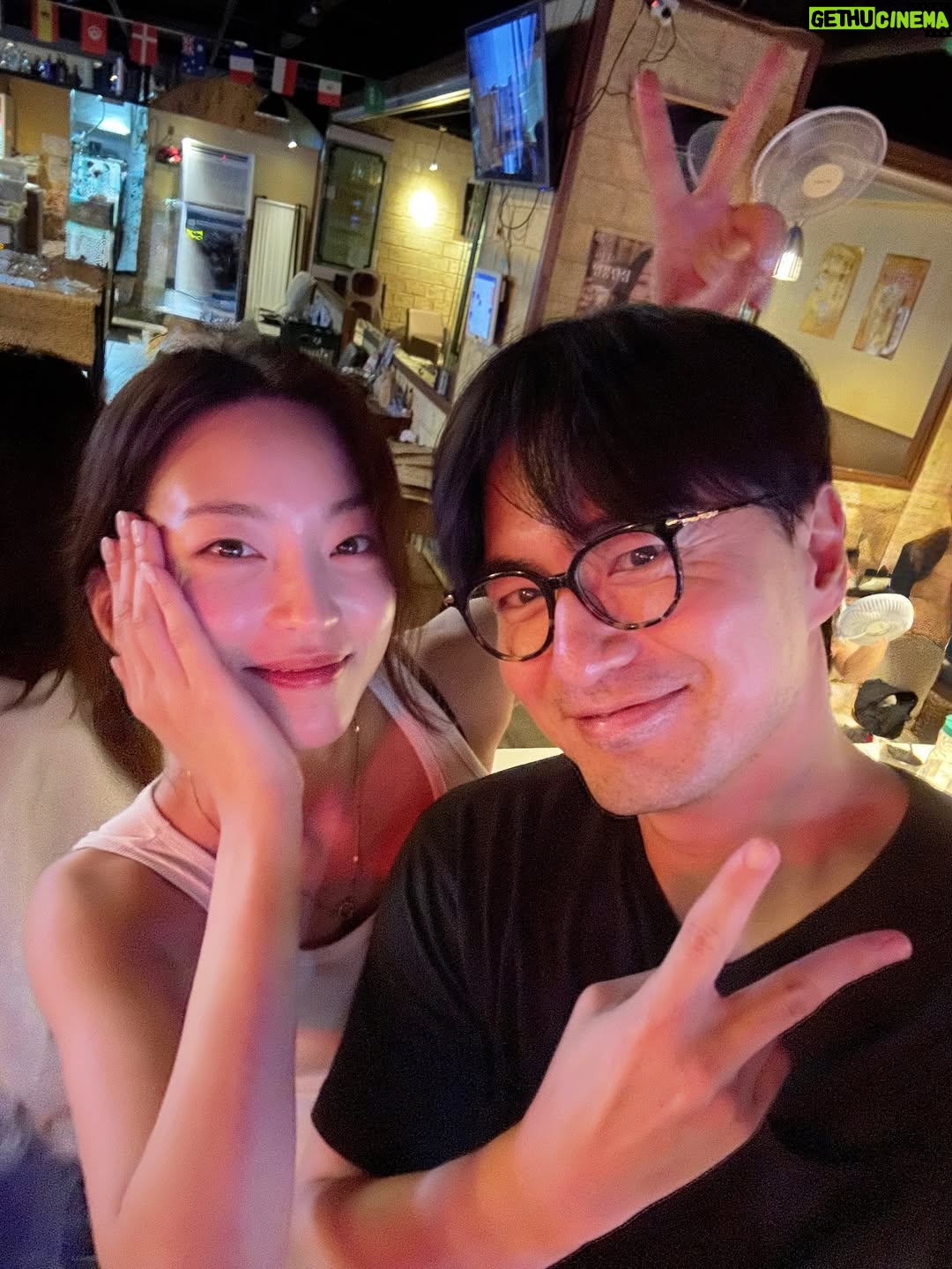 Ji Su-yeon - 8.3K Likes - 그동안 <에스콰이어> 를 사랑해주신 시청자 여러분 진심으로 감사했습니다❤️
연아로 만날 수 있어서 행복했어요 :)
해쉬랑 행복하게 살게요!
(석훈아 미안해..)