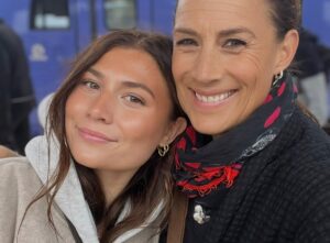 Jill Johnson Instagram - Mitt hjärta och världens finaste tjej och dotter fyller år idag. Grattis vår solstråle på din dag, 21 år🎈 Time sure flies.😍🎈