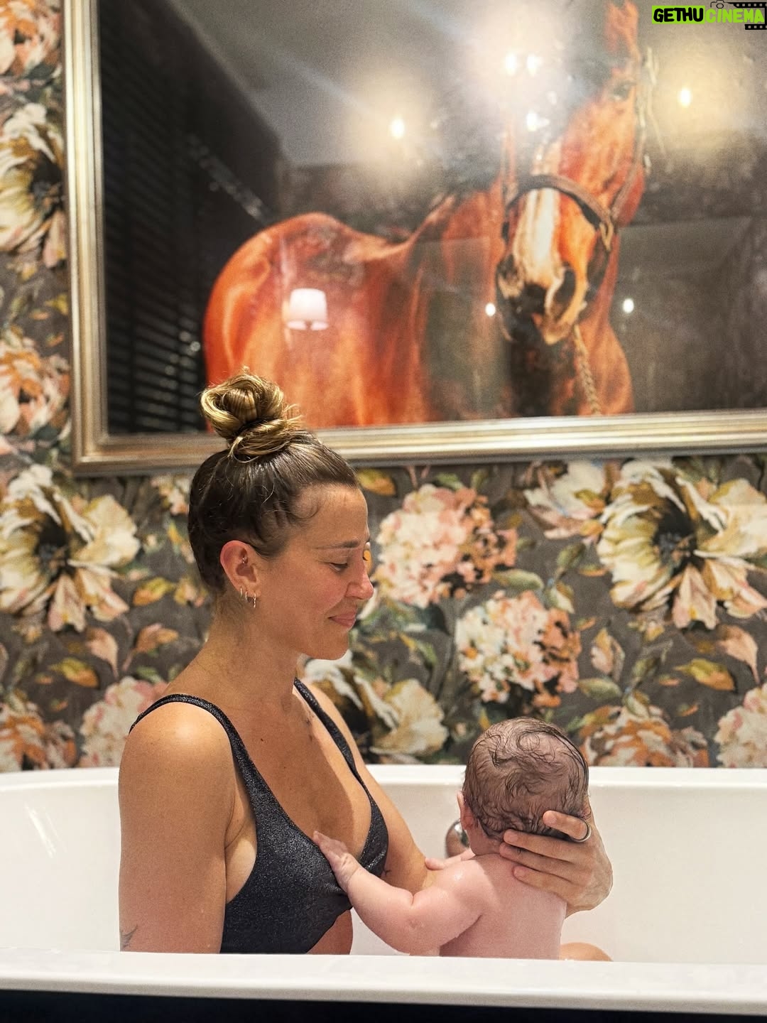 Jimena Barón - 366.3K Likes - Anoche soñé con vos.
Y qué soñaste?

💘

@haras.hoteldecampo
