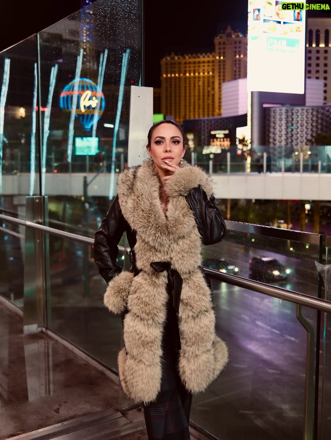 Jimena Sánchez - 3 Likes - A dose of Vegas!
I ♡ you @raiders