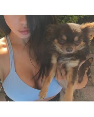 Jimena Sánchez Instagram - #2016 estuvo bien loco con sus fotos cuadradas ( las tuve que modificar)
Empezaba a escribir una historia con el wrestling, mi primer Super Bowl, tenía a mi Panchita, me veía muy perra más delgada, pero creo no era tan feliz.
Puedo decir que la vida se puso mejor, Dios no miente. 🫰🏾