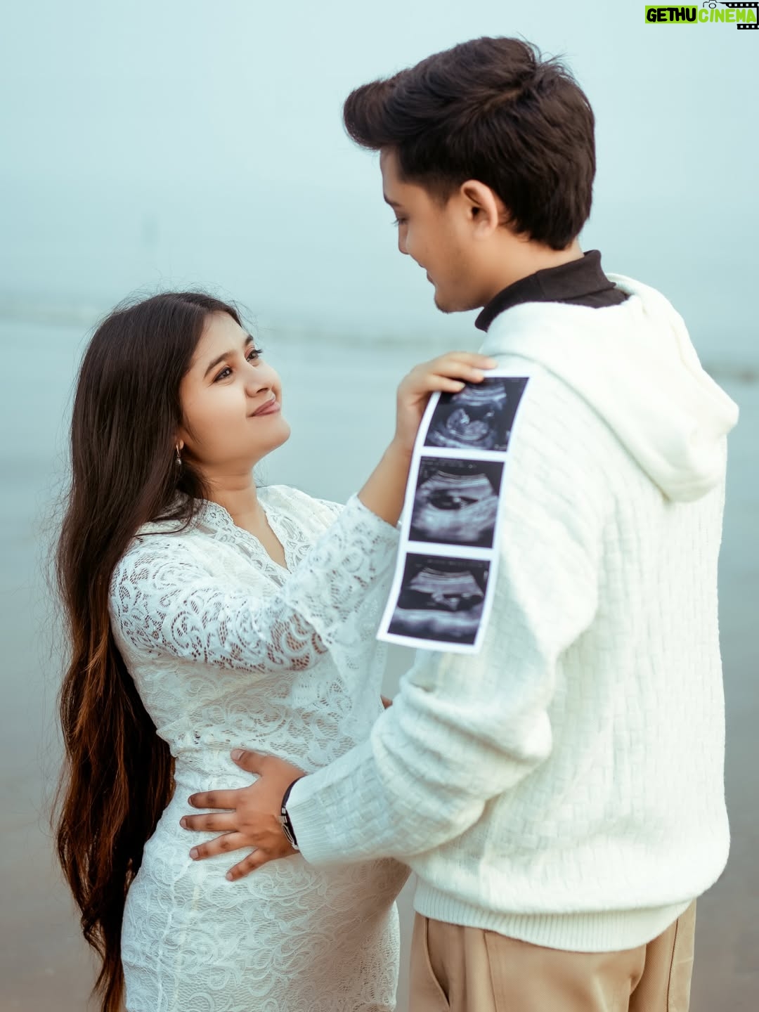 Jiya Khan - 635.9K Likes - Just say Allahumma barik🤲🏻

This is a beautiful new phase of our life, and our hearts are so full of happiness. What began as a surprise has turned into our greatest blessing, filling us with love and gratitude. Each day feels more special as we imagine what’s ahead. We can’t wait to welcome this little one and step into this new chapter together.🤍
Keep us in your prayers✨

📸✍️- @shaikh_sahil_yf.79