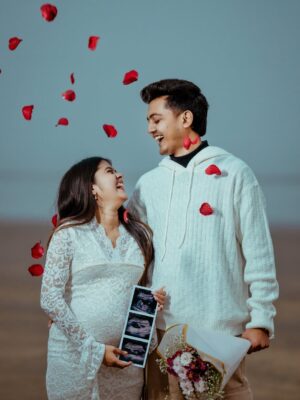 Jiya Khan Instagram - Just say Allahumma barik🤲🏻

This is a beautiful new phase of our life, and our hearts are so full of happiness. What began as a surprise has turned into our greatest blessing, filling us with love and gratitude. Each day feels more special as we imagine what’s ahead. We can’t wait to welcome this little one and step into this new chapter together.🤍
Keep us in your prayers✨

📸✍️- @shaikh_sahil_yf.79