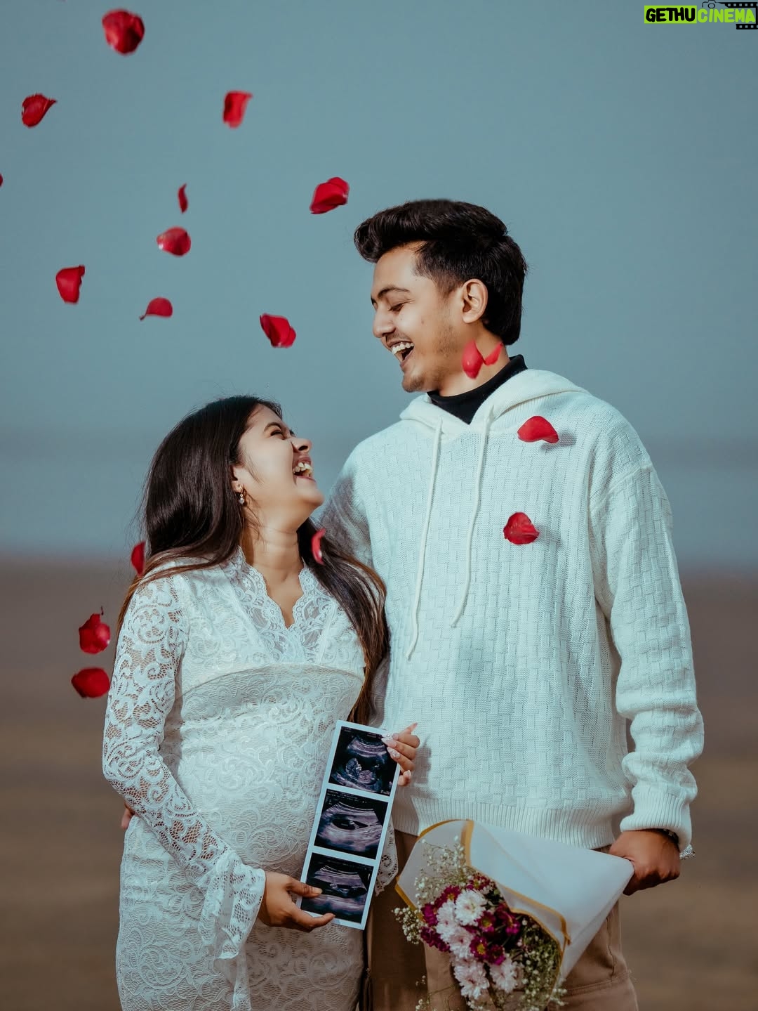 Jiya Khan - 635.9K Likes - Just say Allahumma barik🤲🏻

This is a beautiful new phase of our life, and our hearts are so full of happiness. What began as a surprise has turned into our greatest blessing, filling us with love and gratitude. Each day feels more special as we imagine what’s ahead. We can’t wait to welcome this little one and step into this new chapter together.🤍
Keep us in your prayers✨

📸✍️- @shaikh_sahil_yf.79