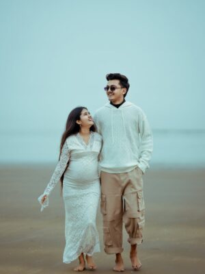 Jiya Khan Instagram - Just say Allahumma barik🤲🏻

This is a beautiful new phase of our life, and our hearts are so full of happiness. What began as a surprise has turned into our greatest blessing, filling us with love and gratitude. Each day feels more special as we imagine what’s ahead. We can’t wait to welcome this little one and step into this new chapter together.🤍
Keep us in your prayers✨

📸✍️- @shaikh_sahil_yf.79
