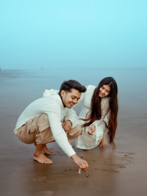 Jiya Khan Instagram - Just say Allahumma barik🤲🏻

This is a beautiful new phase of our life, and our hearts are so full of happiness. What began as a surprise has turned into our greatest blessing, filling us with love and gratitude. Each day feels more special as we imagine what’s ahead. We can’t wait to welcome this little one and step into this new chapter together.🤍
Keep us in your prayers✨

📸✍️- @shaikh_sahil_yf.79