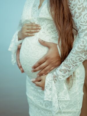 Jiya Khan Instagram - Just say Allahumma barik🤲🏻

This is a beautiful new phase of our life, and our hearts are so full of happiness. What began as a surprise has turned into our greatest blessing, filling us with love and gratitude. Each day feels more special as we imagine what’s ahead. We can’t wait to welcome this little one and step into this new chapter together.🤍
Keep us in your prayers✨

📸✍️- @shaikh_sahil_yf.79