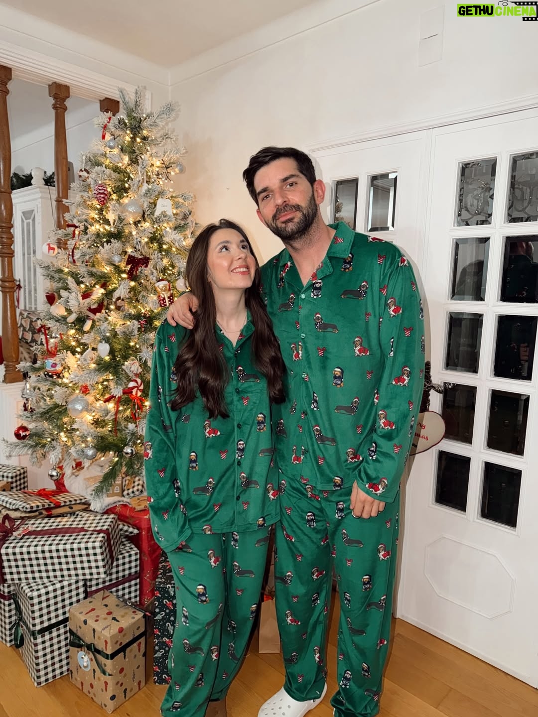 Joana Gentil - 12.2K Likes - Feliz Natal 🎄 Obrigada a todas as pessoas que ao longo deste mês, acompanharam a série de Natal e fizeram parte dela 🫶🏼