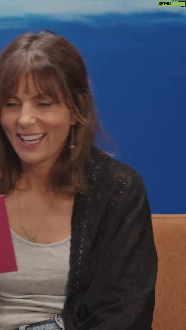 Joana Seixas - 210 Likes - DEPOIS DE SONHAR | EP.01 | Joana Seixas 

🎙️Onda Choc- Feira Popular 

Episódio disponível no YouTube e Spotify.