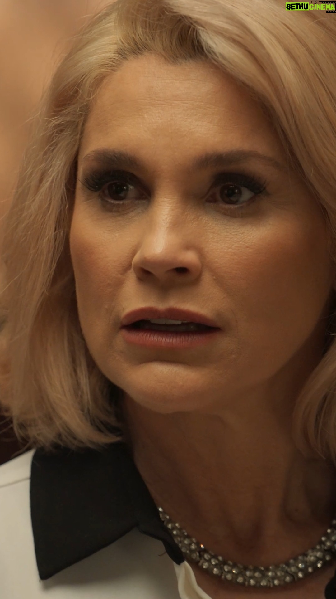 Joana Solnado - 48K Likes - Sem aliança e sem madame 🗣️ Inês bem que tentou agradar a Sandra mas levou um pé na bunda da vilã 🤭💥 #ÊtaMundoMelhor