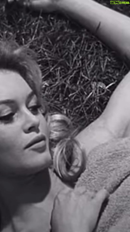 Joana de Verona - 145 Likes - Brigitte Bardot
1934 - 2025 🌟