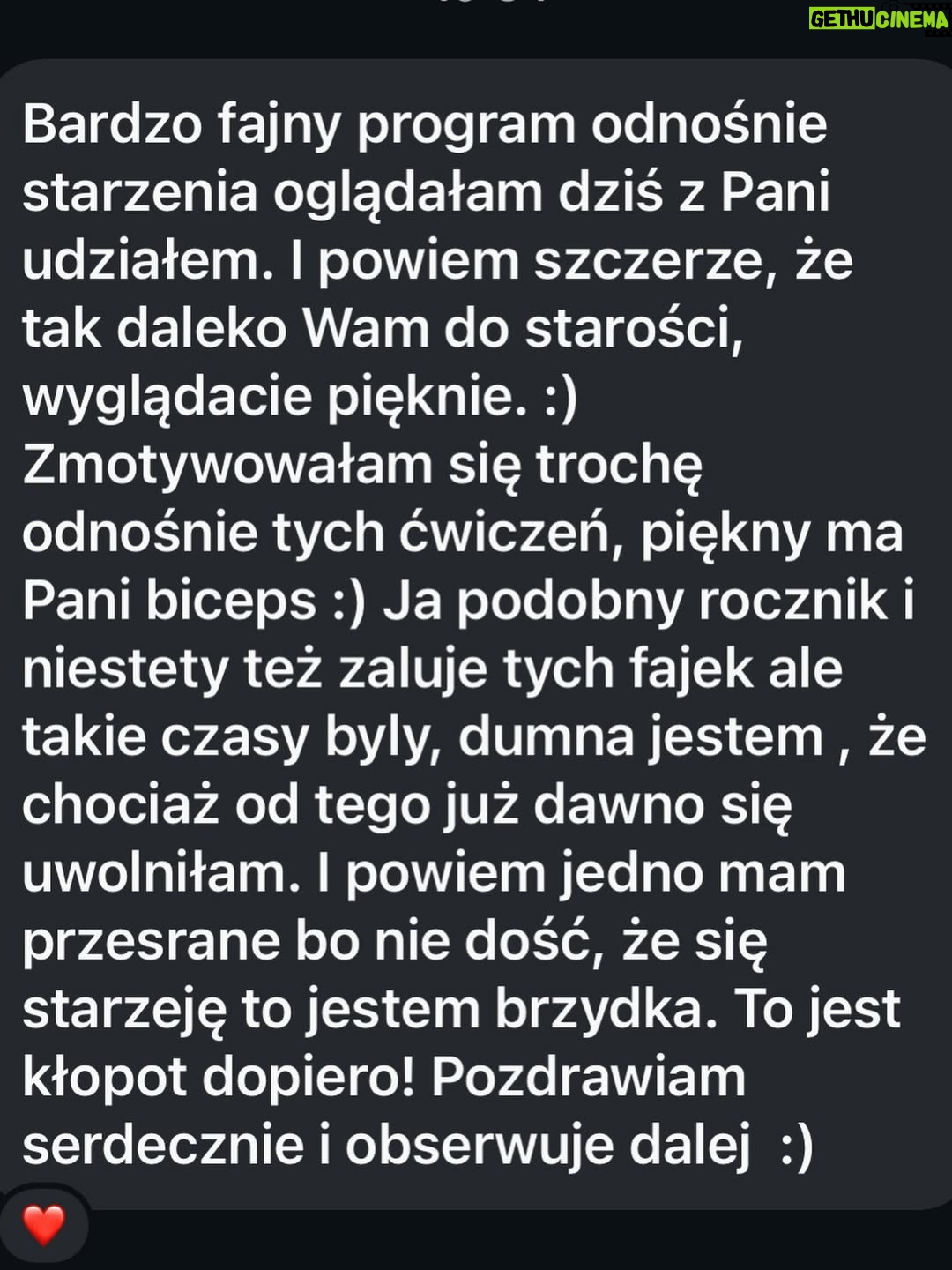 Joanna Koroniewska - 73.3K Likes - Kochane! 
Nasza wspólna wczorajsza rolka w dobę osiągała Ponad 10 milionów wyświetleń!!! I dobrze wiemy dlaczego! Internet potrzebuje takich treści!!! 

Kochane! Pamietajcie ! Jesteście piękne! Zostawmy nasze piersi w spokoju! Właściwie „ zostawcie “- powinien to być tekst skierowany do niektórych mężczyzn  bo akurat Ci nasi- są turbo wspierający! 🍒❤️❤️💋

Znalazłyśmy z @dotindotin w końcu coś co nas łączy. 😂😜 Właściwie ona znalazła. Duże nosy. Ja mam nawet większy. Mamy  też duże stopy. Ja chyba też bardziej spore. 😂🔥 
Jedno jest pewne. Mimo, że wciąż pracujemy nad sobą ,znamy już swoje lepsze i gorsze strony to najistotniejszy jest fakt, że jesteśmy wszystkie TAKIE same bez wyjątku! 

Pamiętajcie o tym kochane! Każda z nas ma lepsze i gorsze dni! Każda z nas bez makeupu i filtrów i dobrego światła nie wygląda wcale najkorzystniej. 

Każda z nas ma prawo się malować wychodząc do sklepu po bułki. Ale też każda z nas ma prawo czesać się  tylko raz dziennie . 
Każda z nas ma prawo poprawiać swoją urodę jeśli czuje taką potrzebę ,ale jeśli tego nie robi to nie oznacza, że o siebie nie dba.

Litości kochani! W dobie ciągłych ocen i  często wręcz obsesyjnym dochodzeniu do perfekcji tylko dystans nas uratuje. 
I NA KONIEC.
Nic bez nich. Ale też i wiele dla siebie. 
Nie pokochasz kogoś innego jeśli nie kochasz siebie. ❤️🔥