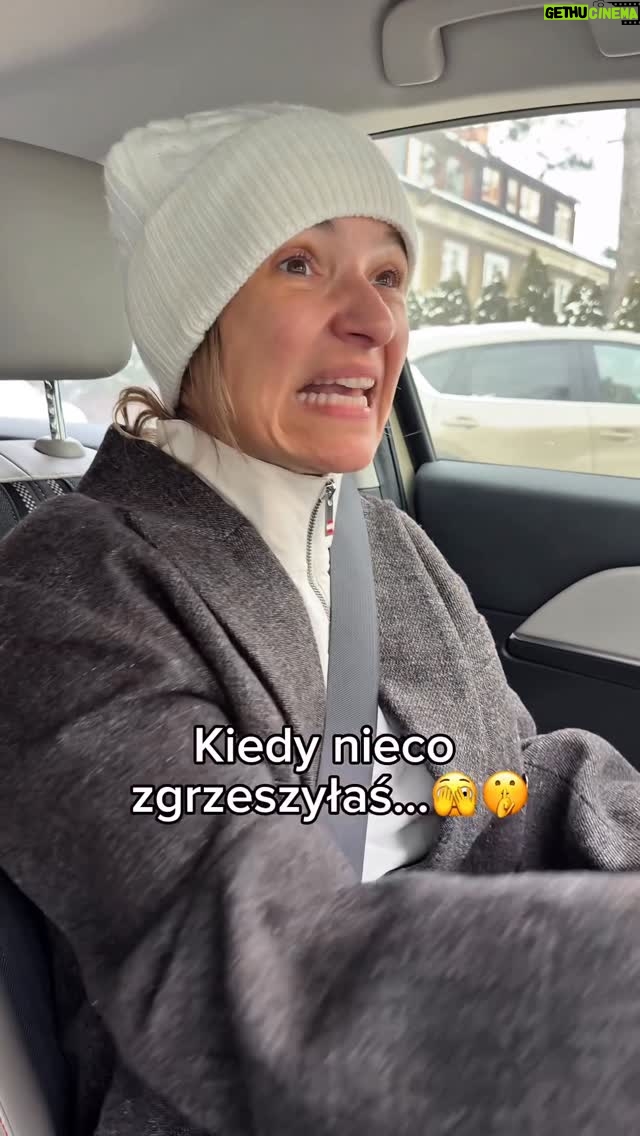 Joanna Koroniewska - 84.1K Likes - Może jeszcze zażądam jakiejś torebki albo nowe buty w ramach rekompensaty i zadośćuczynienia za straty moralne?! 😂😂🤷‍♀️ Dobry patent co??! 😂🔥😝 Polecam swoje usługi- czerpcie ile wlezie ! 🔥😂