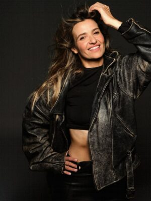 Joanna Koroniewska Instagram - Pytanie zasadnicze? Która fota najlepsza i które z nas jest tak naprawdę bardziej DOINWESTOWANE?😂🤔📸

Razem z @maciej_dowbor  dziękujemy @martawojtal za turbo szybką sesję! 🔥 Jesteś petardą! 🧨❤️🥰
Praca z Tobą to czysta przyjemność! 🥰😘👌