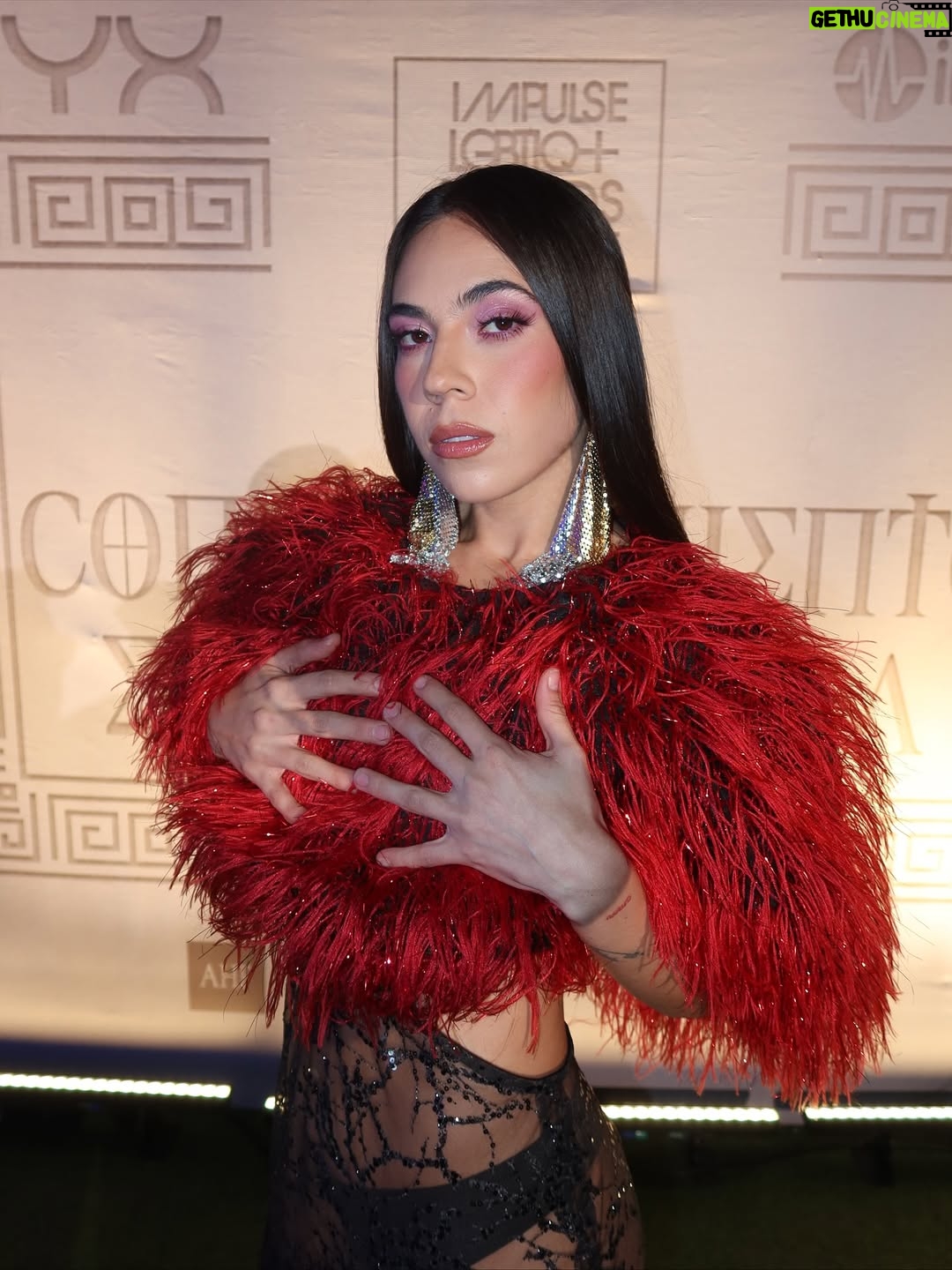 Jocelín Zuckerman - 14.8K Likes - Un año más conduciendo la alfombra de los @impulsecdmx LGBTTTIQ  Awards 2025 ✨ Que fantasía ser parte del arcoíris y de un espacio donde todes brillamos 🌈🏛️🪩💘
Stylist @stylingtatianapardo 
MUAH @alan.lc_ 
@opheliasr @alondra.arrinaga