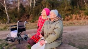 Joely Richardson Instagram - Instagram vs Reality.  A little moment  taken over holidays. People have told me that they enjoy our communications -reminds them of their relationships. It’s not always roses, we have huge fights and clash. We approach things differently . We ve  spent an inordinate amount of time together over these past years. My ma lived with me during covid -often still does . So to  intimacy: the good the bad the ugly-the preposterous  poignant and hilarious .  To you reading this -reality over Instagram ?  x  #reality #real #intimacy #relationships