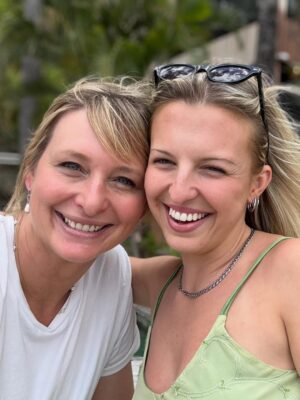 Johanna Griggs Instagram - Well - that was ridiculous fun!!!! Our gorgeous @sweeetsy turning 30 and having no idea what we had planned for him. So with his brothers @joesweet @honestfranks (along with his beautiful partner @moonymcdonald )and their divine sister @sophsweet we all headed to @peatsbite and it exceeded all expectations. The food/drinks/music/vibe was beyond epic. We enjoyed a 5 hour long lunch with live music and gorgeous scenery. The staff were all so welcoming and kind. Tanya and Geoff were the most incredible hosts. Thanks to Tammy from @hawkesburywatertaxi for getting us there and home safely. That was a truly special day. How lucky we are @toddyhuggins ❤️❤️❤️
