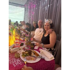 Johanna Griggs Instagram - Christmas 2025. Spent with the people we love most in the world (and a couple missing but coming in hot today). This years table theme was based purely around our beautiful Matriarch Leigh Griggs’s favourite colour - hot pink. Thank you to my beautiful husband @toddyhuggins and gorgeous sons @sweeetsy and @joesweet for helping me get the house and table Christmas ready. And to the incredible artist Anita from @hillsflowermarket who works with me every year to help bring our table to life with the must beautiful blooms - thank you. 🙏🏼. I hope everyone had a wonderful and safe day yesterday. ❤️❤️❤️🎅🎄🤶