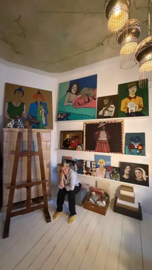 Jördis Triebel Instagram - When I paint, I lose all sense of time.
It has always carried me through the darkest phases of my life.
While painting, I disappear into another place.
For a long time, I thought I wasn’t good at it — but that was never the point.
It took me a while to understand that.
My sincere thanks to @schmincke_official for their support and their brilliantly radiant colors.
Working with them is a true joy.
And if the paintings speak to you as well, that makes me very happy 🤍