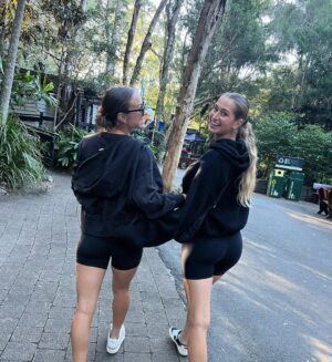 Jordyn Huitema Instagram - Old friend and a new one🥹❤️