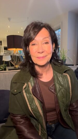 Josée Boudreault Instagram - Essayez de deviner à qui ressemble Charlie quand il se fait toiletter. Réponse à la fin 😂