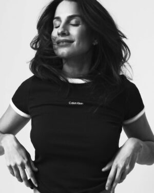 Joselyn Gallardo Instagram - You are so easy to fall in love @calvinklein 🥥