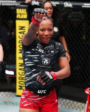 Joselyne Edwards Instagram - Grandioso fin de semana. He trabajado duro para momentos como este; nada ni nadie puede retrasar los planes que Dios tiene para ti. 🙏🏾
Gracias a todos por el apoyo y por enviarme siempre sus buenas vibras.

@danawhite @mickmaynard2 @huntercampbell @ufc 
gracias por la oportunidad. Estoy haciendo lo que amo.

¿Quién sigue? 🔥🧘🏾‍♀️🔥
.
.
.
Amazing weekend. I’ve worked hard for moments like this; nothing and no one can delay the plans God has for you. 🙏🏾
Thank you all for the support and for always sending me your good energy.

@danawhite @mickmaynard2 @huntercampbell @ufc thank you for the opportunity. I’m doing what I love.

Who’s next? 🔥🧘🏾‍♀️🔥