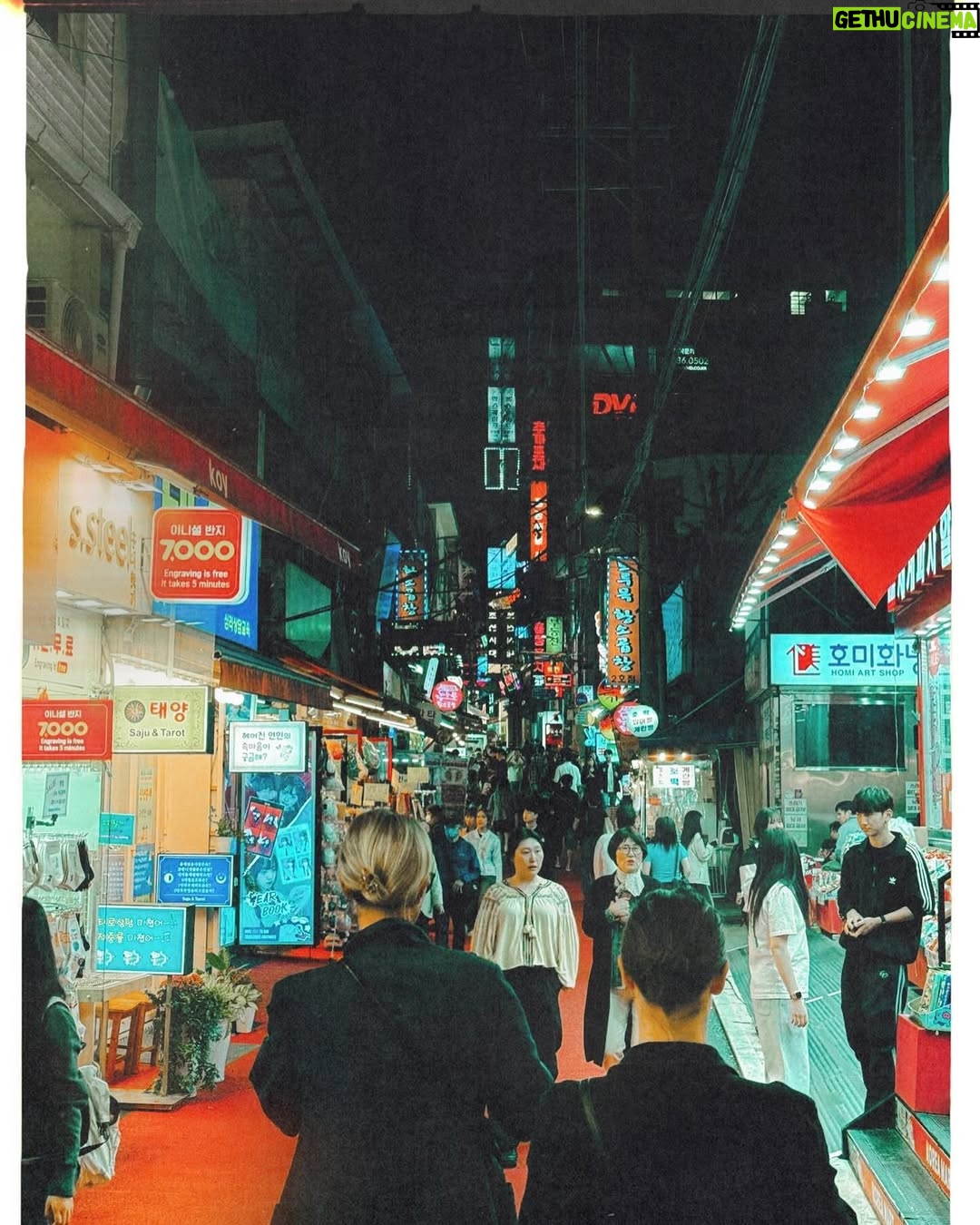Josephine Bornebusch - 5.9K Likes - 러브미 (LOVE ME)
Right now, filming is underway for the South Korean version of my beloved ”Älska mig”/”Love me”: ”러브미”. First, we made the two original seasons in Sweden, then there was a remake in Australia also spanning two seasons, and now – a South Korean version of the same 12 episodes.
 
Me and the producers @sofie.palage and Johan Hedman have just been in Seoul to visit the set. It was… OVERWHELMING. And absolutely magical. Walking around their huge studio sets and seeing how all the environments are exactly the same, yet completely different, was slightly surreal. And the scenes we saw being filmed had such a lovely feeling.
 
To think that characters and stories I created for a Swedish audience can be translated and understood in completely different parts of the world! PINCH ME, this is so cool.
 
#ÄlskaMig #LoveMe #러브미
@warnerbrossverige @wbitvp