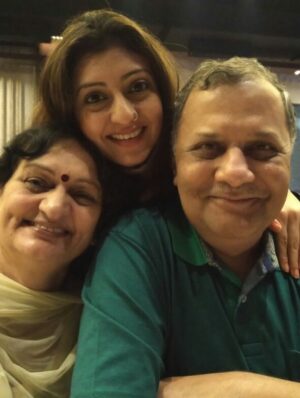 Juhi Parmar Instagram - From my little Ginni making her debut on the ramp with me, to me coming back to work with Shani after a short motherhood break, 2016 was a year of change. It was a difficult year personally but looking back I realize better days were ahead, a ‘New Me’ was being built, one that would come out stronger!
 
#2016 #trend #2016trends